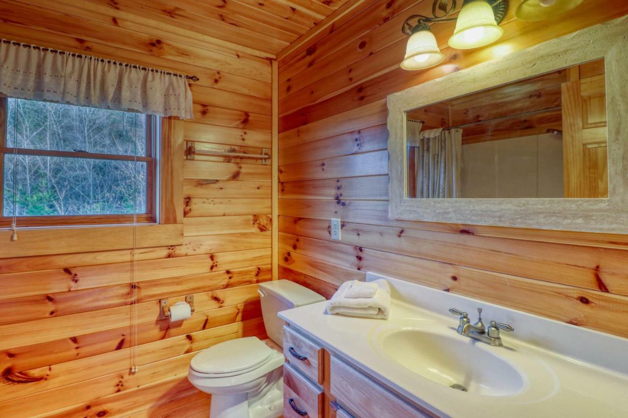 3 Bed 3 Bath Vacation Home In Whittier Exterior photo